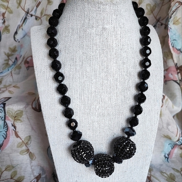 Jet Black Glass Beaded Caged Prong Set Beaded Silver Tone Balls Vintage Necklace - Picture 1 of 16